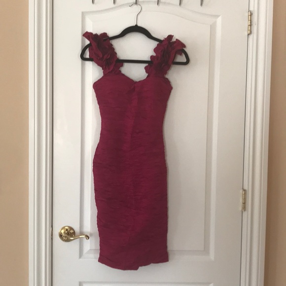 Daisy Dresses & Skirts - Beautiful Women’s Daisy Midi Dress size S